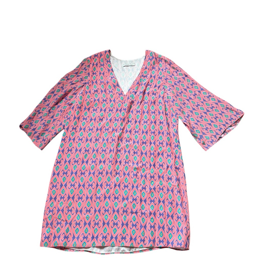 Alice & Trixie Pink Bell Silk Sleeve Shift Dress Size Medium?